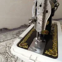 سلام یک چرخ خیاطی سالم با جعبه زیر ش|چرخ خیاطی و ریسندگی|شیراز, احمدآباد|دیوار