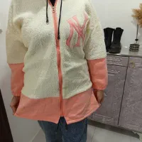 لباس های مانده از مغازه لباس فروشی