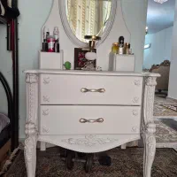 میز دراور آینه دار