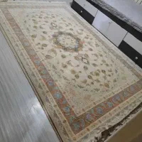 فرش ۴ متری و۱ونیم متری ست