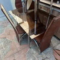 نهار خوری ۴ نفره درحد نونو سالم|میز و صندلی غذاخوری|اراک, |دیوار