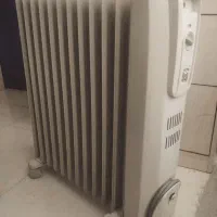 شووفاژ برقی دلونگی ۱۲ پره ۲۵۰۰ وات DELONGHI