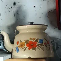 قوری گلسرخی روسی