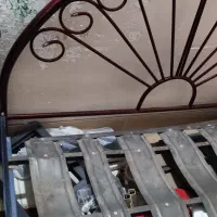 تخت فلزی فرفوژه 2نفردست دوم|تخت و سرویس خواب|اهواز, کوی جواهری|دیوار