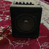 یک عدد بلنوگوی مداحی