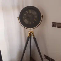 ساعت پایه دار