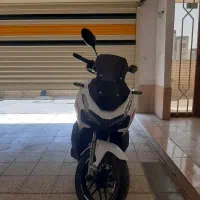 اسکوتر ADV 150|موتورسیکلت|میانه, |دیوار