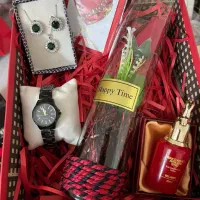 باکس هدیه روز زن و مادر جذاب و شیک قیمت مناسب|صنایع دستی و سایر لوازم تزئینی|یزد, |دیوار