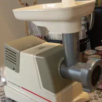 چرخ گوشت نو|خردکن، آسیاب، غذاساز|رشت, سلیمانداراب|دیوار