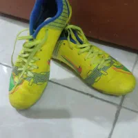 کفش فوتبال سایز 37