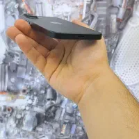 ایفون ۱۶ نرمال فوق العاده تمیز کم کار|موبایل|اصفهان, مفتح|دیوار
