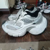 کتونی بالنسیاگا 3xl و 10xl سایز ۴۲