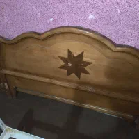 تخت دونفره و کمد چوبی