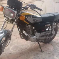 موتور سیکلت ۲۰۰ سی سی