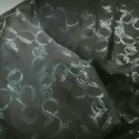 ۱قواره چادرمشکی|لباس|دامغان, |دیوار