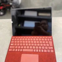 Microsoft Surface Pro 8  سبک و حرفه‌ای
