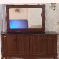 میز کنسول وآینه وزیر تلویزیونی