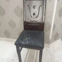 صندلی چوبی