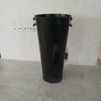 گلدان فلزی تمیز  کم کارکرد