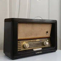 رادیو لامپی آلمانی|کلکسیون اشیاء عتیقه|زنجان, |دیوار