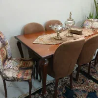 ناهار خوری ۶ نفره و یکدست مبل ۷ نفره