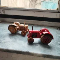 تراختور چوبی|اسباب‌‌بازی|اردبیل, |دیوار