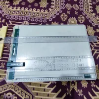 تخته رسم و خط کش T