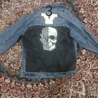 ۳ عدد کت جین|لباس|رشت, عینک|دیوار