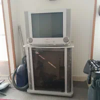 تلویزیون و میز تلویزیون|تلویزیون و پروژکتور|کرج, فاز ۴ مهرشهر|دیوار