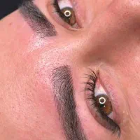 خدمات زیبایی آرایش دائم.میکرو.شید لب