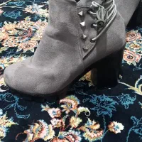 پوتین زمستانی|کفش و لباس بچه|میانه, |دیوار