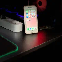 آیفون 8 - iPhone 8، لازرورقی