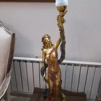 مجسمه و آباژور  زن