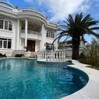 متل قو ویلایی / ۷۲۰ متر تریبلکس ۵ خوابه / کلاسیک