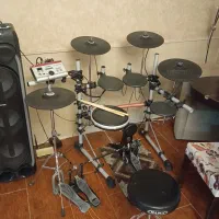 وی درامز یاماها|درام و پرکاشن|کرمان, |دیوار