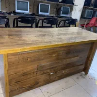 میز تحریر یا همان کامپیوتر