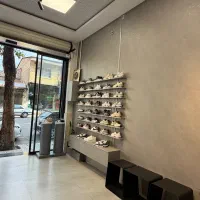 دکور مغازه کتونی فروشی|فروشگاه و مغازه|گرگان, |دیوار