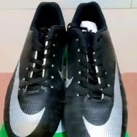 کفش چمن استوک سایز 42 و 43|کیف، کفش، کمربند|قم, علی آباد سعدگان|دیوار