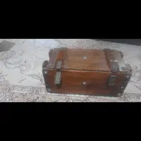 صنایع دستی|کلکسیون اشیاء عتیقه|قم, چهل درخت‎|دیوار