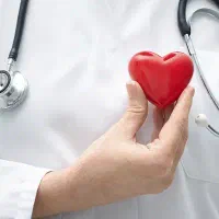 نیازمند پروانه پزشک عمومی