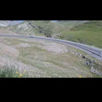 زمین بدون کاربری سر  جاده اصلی تونل