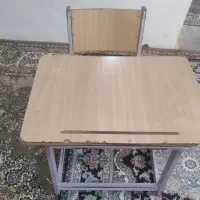 میزوصندلی‌دانش‌آموز