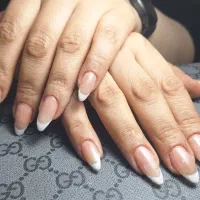 ترمیم و کاشت ناخن