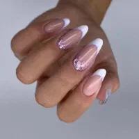 کاشت و آموزش ناخن اقساطی