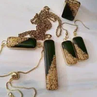 ست و نیم ست ، دستبند و گردنبند با هنر رزین|بدلیجات|زنجان, |دیوار