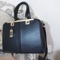 کیف چرم اصل.نو نو یکبار دستم گرفتم