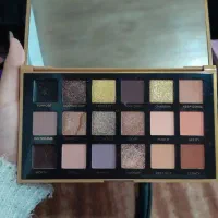 لوازم میکاپ درحد نو کاملا سالم و جنس خوب