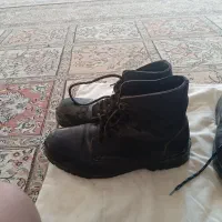 دوعدد پوتین سربازی و کار