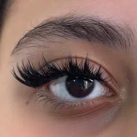 کاشت موقت مژه