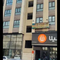 ۸۰ متر  موقعیت اداری  گلبرگ غربی